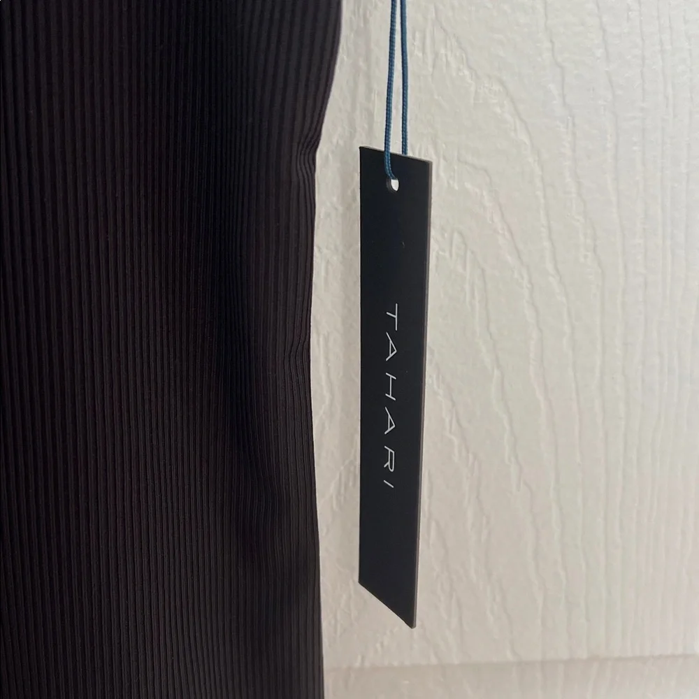 Tahari Classic Black Tank Top - NWT - Picture 3 of 5